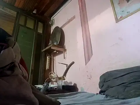 Snapshot of TusOjitosClaros69 chatting on December 18, 11:56 am TusOjitosClaros69 online show from December 18, 11:56 am