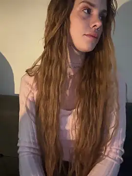 EmiliaCatalina online show from May 31, 12:38 am