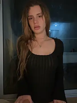 EmiliaCatalina online show from May 27, 12:31 am