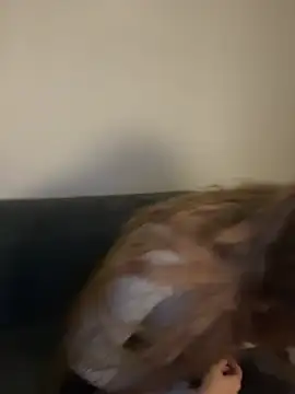 EmiliaCatalina online show from April 1, 11:34 pm