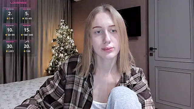 Mika Ray online show from December 18, 11:30 pm