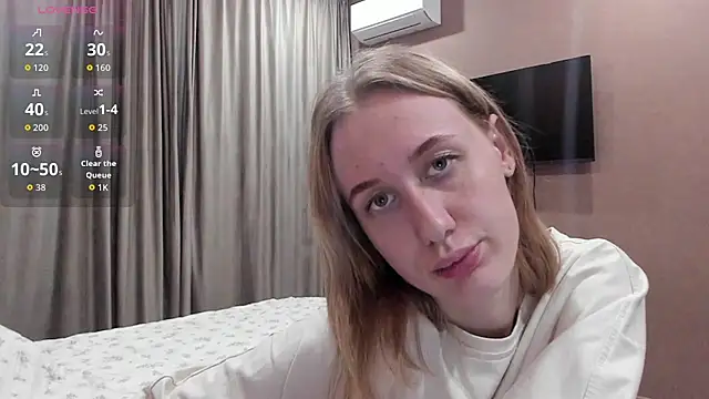 Snapshot of Mika_Ray chatting on November 24, 11:05 pm Mika Ray online show from November 24, 11:05 pm