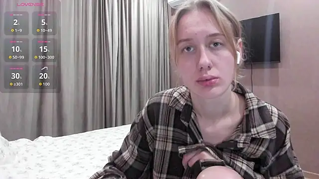 Snapshot of Mika_Ray chatting on November 27, 9:48 pm Mika Ray online show from November 27, 9:48 pm