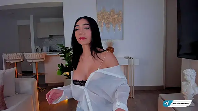 Snapshot of missmegann chatting on October 23, 1:10 pm missmegann online show from October 23, 1:10 pm
