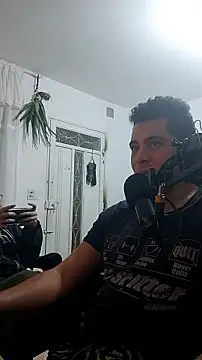 Snapshot of ElferXXX chatting on July 5, 4:19 am ElferXXX online show from July 5, 4:19 am
