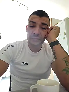 Zoltanioan26 online show from November 29, 8:58 am