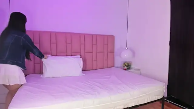 victoria cooper3 online show from January 10, 11:49 am