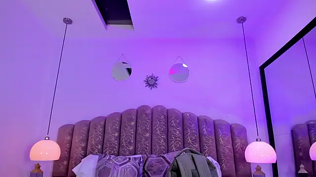 victoria cooper3 online show from March 5, 12:24 pm