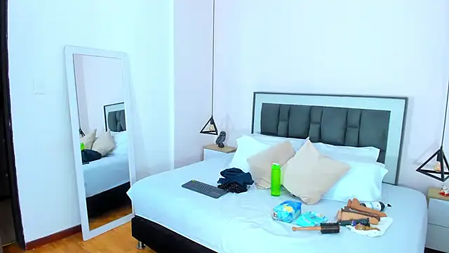 victoria cooper3 online show from November 14, 9:24 am