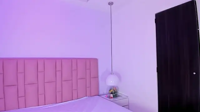 victoria cooper3 online show from January 11, 12:12 pm