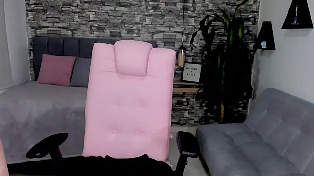  oliviawilde 1 online show from December 16, 5:33 pm