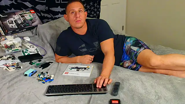 zack Fisher online show from February 5, 3:23 am