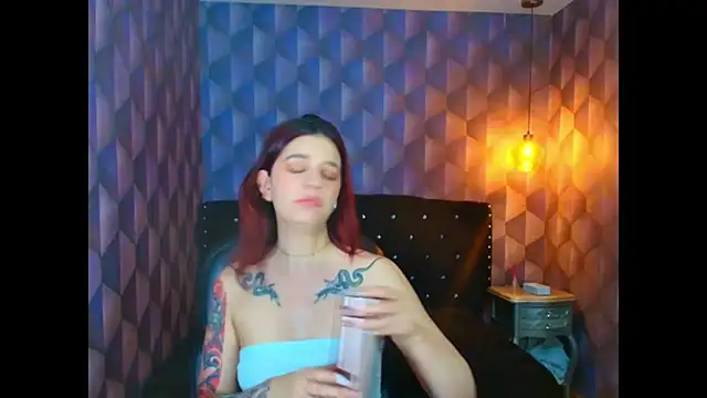 Snapshot of LiaHarryis chatting on October 12, 6:09 pm LiaHarryis online show from October 12, 6:09 pm