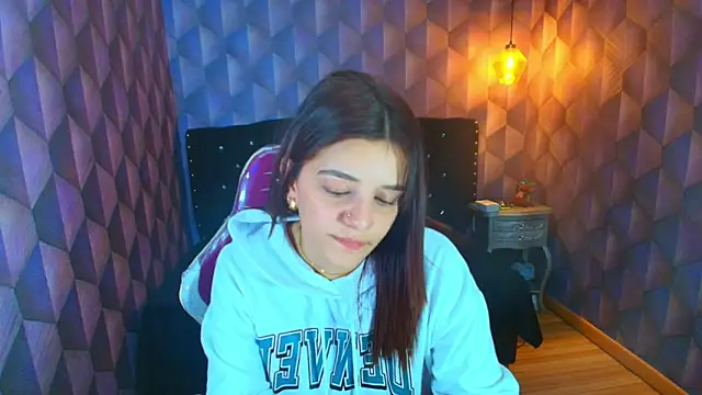 LiaHarryis online show from March 21, 6:23 pm