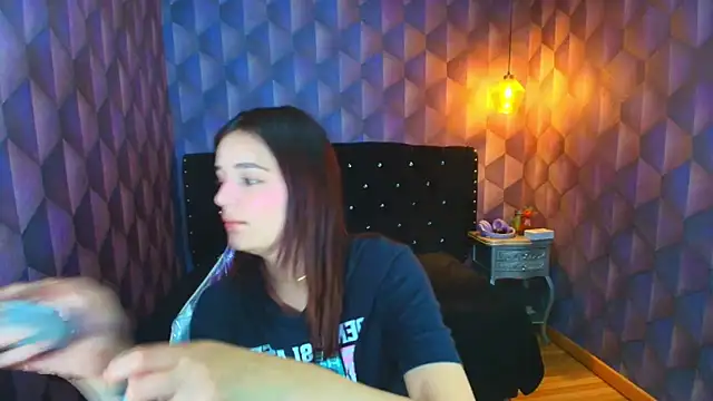 LiaHarryis online show from March 19, 6:41 pm