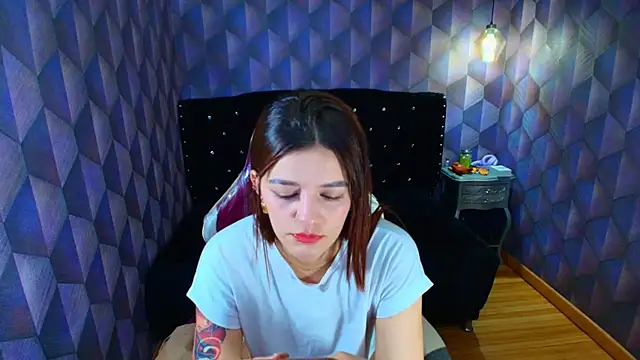 Snapshot of LiaHarryis chatting on June 24, 4:05 pm LiaHarryis online show from June 24, 4:05 pm