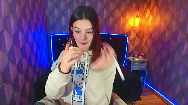 Snapshot of LiaHarryis chatting on January 14, 6:55 pm LiaHarryis online show from January 14, 6:55 pm