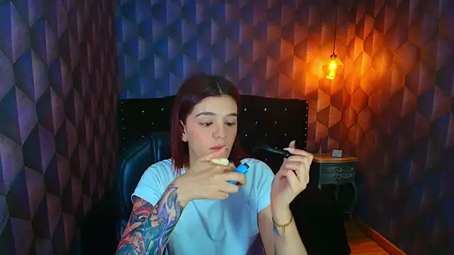 Snapshot of LiaHarryis chatting on October 6, 6:52 pm LiaHarryis online show from October 6, 6:52 pm