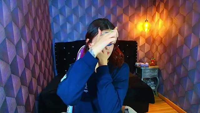 LiaHarryis online show from March 30, 7:59 pm