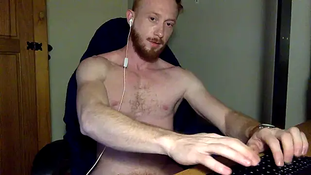 Snapshot of Smoker_Ginger chatting on December 2, 12:33 am Smoker Ginger online show from December 2, 12:33 am