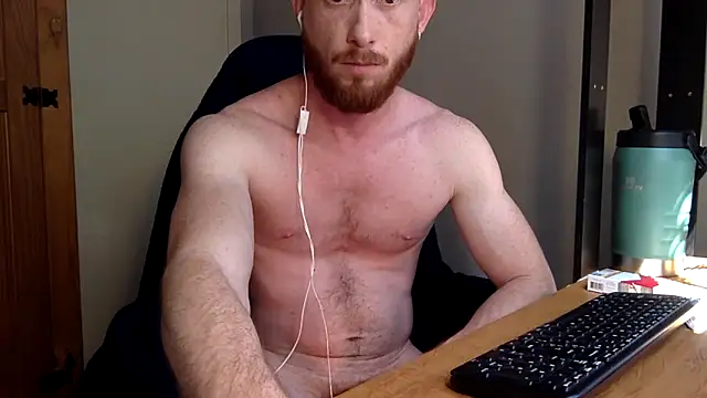 Snapshot of Smoker_Ginger chatting on October 22, 5:56 pm Smoker Ginger online show from October 22, 5:56 pm