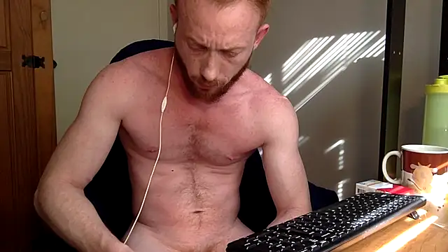 Snapshot of Smoker_Ginger chatting on November 17, 7:40 pm Smoker Ginger online show from November 17, 7:40 pm