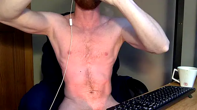 Snapshot of Smoker_Ginger chatting on November 19, 11:54 am Smoker Ginger online show from November 19, 11:54 am