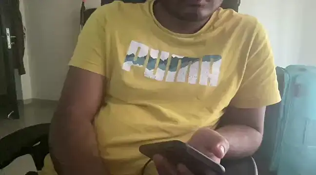 Snapshot of dhruv-sluppy chatting on December 24, 11:28 am dhruv-sluppy online show from December 24, 11:28 am