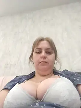 Snapshot of Lady_nice_cat chatting on October 18, 4:31 pm Lady nice cat online show from October 18, 4:31 pm