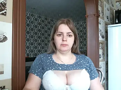 Lady nice cat online show from November 6, 2:15 am