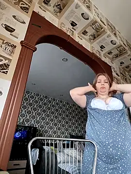 Lady nice cat online show from March 30, 2:35 am