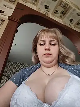 Lady nice cat online show from June 1, 2:45 am