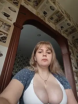Snapshot of Lady_nice_cat chatting on July 3, 3:13 am Lady nice cat online show from July 3, 3:13 am