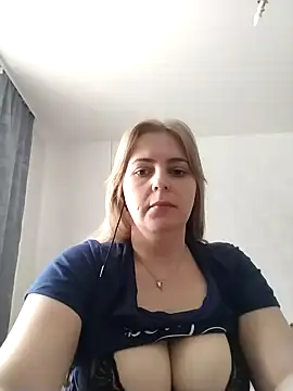 Snapshot of Lady_nice_cat chatting on March 10, 4:49 am Lady nice cat online show from March 10, 4:49 am