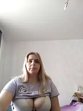 Snapshot of Lady_nice_cat chatting on March 1, 7:08 am Lady nice cat online show from March 1, 7:08 am