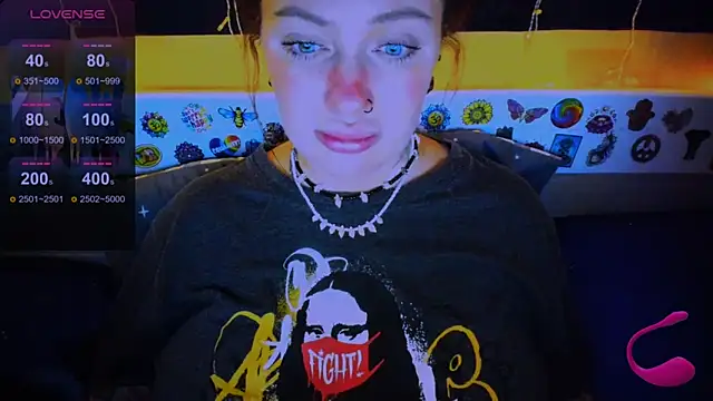 Snapshot of EllieOz chatting on March 16, 11:04 pm EllieOz online show from March 16, 11:04 pm