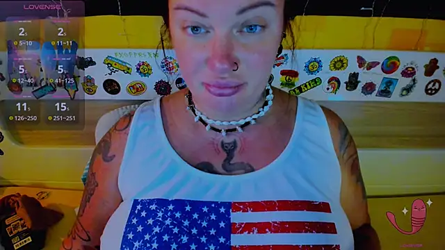 Snapshot of EllieOz chatting on September 20, 12:43 pm EllieOz online show from September 20, 12:43 pm