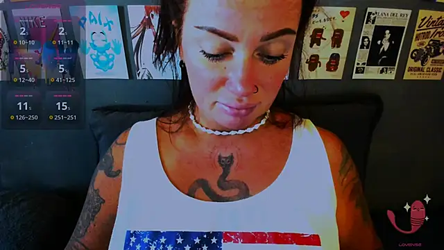 EllieOz online show from April 10, 1:18 pm