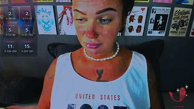 EllieOz online show from April 7, 12:51 pm