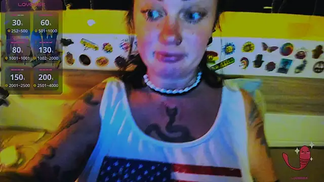 EllieOz online show from January 17, 2:20 pm