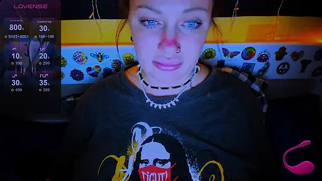 Snapshot of EllieOz chatting on March 19, 5:39 pm EllieOz online show from March 19, 5:39 pm