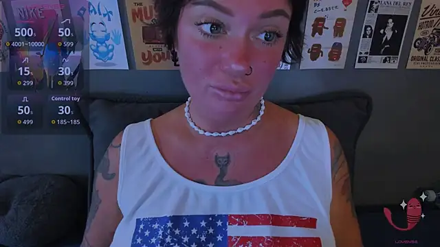 EllieOz online show from June 1, 1:22 pm