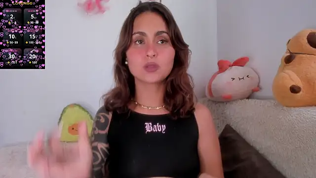 Violette-Ramirez01 online show from November 11, 6:25 pm