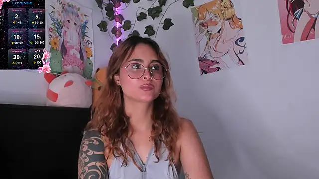 Violette-Ramirez01 online show from February 9, 3:56 pm