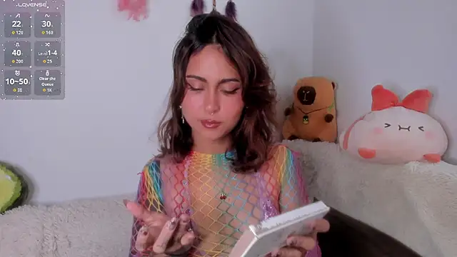 Violette-Ramirez01 online show from December 22, 9:48 pm