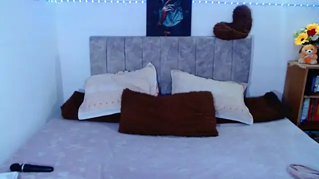 JossieGrey online show from October 17, 3:32 am