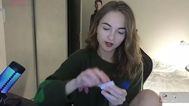 Miss Aliannaa online show from December 4, 7:17 pm