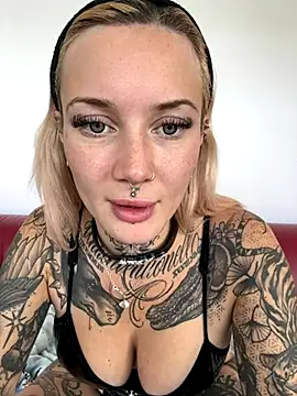 Snapshot of Stella-Kink chatting on September 14, 11:10 am Stella-Kink online show from September 14, 11:10 am