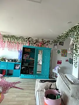 Stella-Kink online show from March 19, 2:06 pm