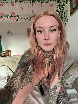 Stella-Kink online show from February 17, 3:31 pm